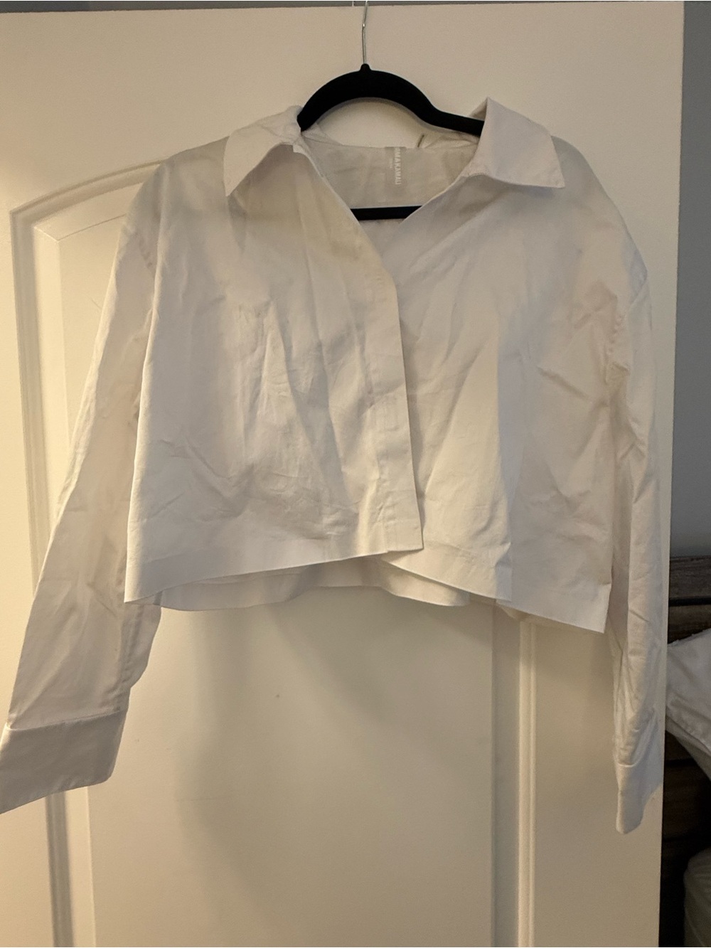 Norma Kamali Cropped White Collared Button-Front Women's Top